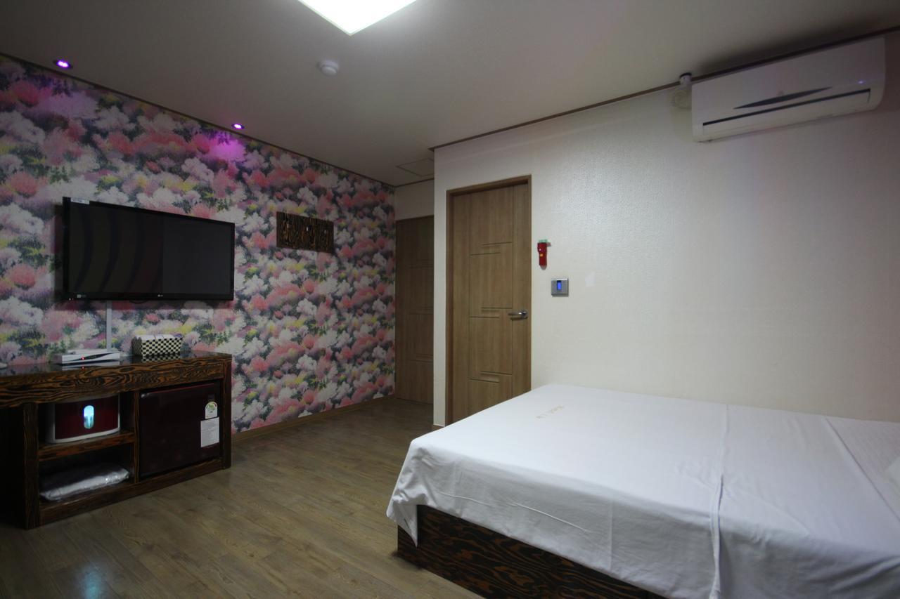 Hotel Lie Geoje Eksteriør billede