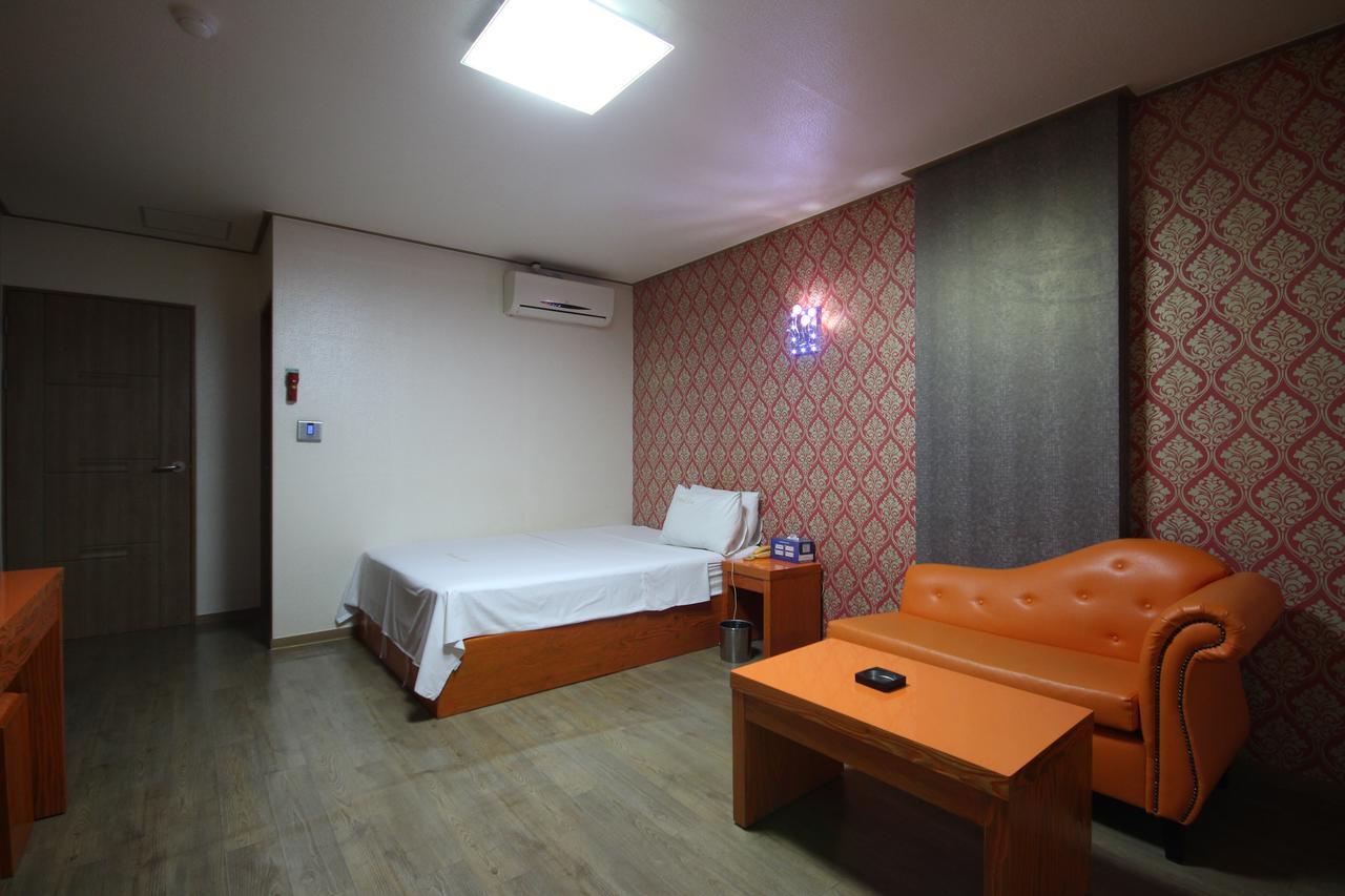 Hotel Lie Geoje Eksteriør billede